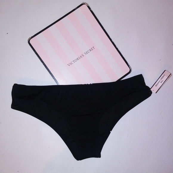 Victoria Secret Swim Bikini‎ Bottom
Small
Cheeky Hipster
Black
Totally Beachin - Picture 3 of 5